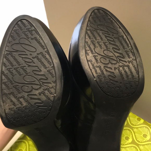 Gianni Bini Platform Shoes - Picture 4 of 5